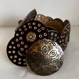 Chic Brown and Silver tone Floral Belt